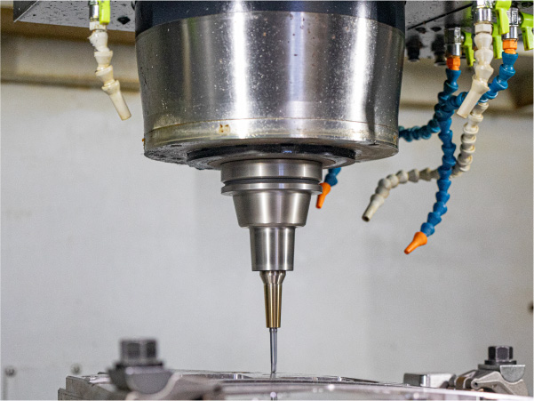 DNCによるリブ加工